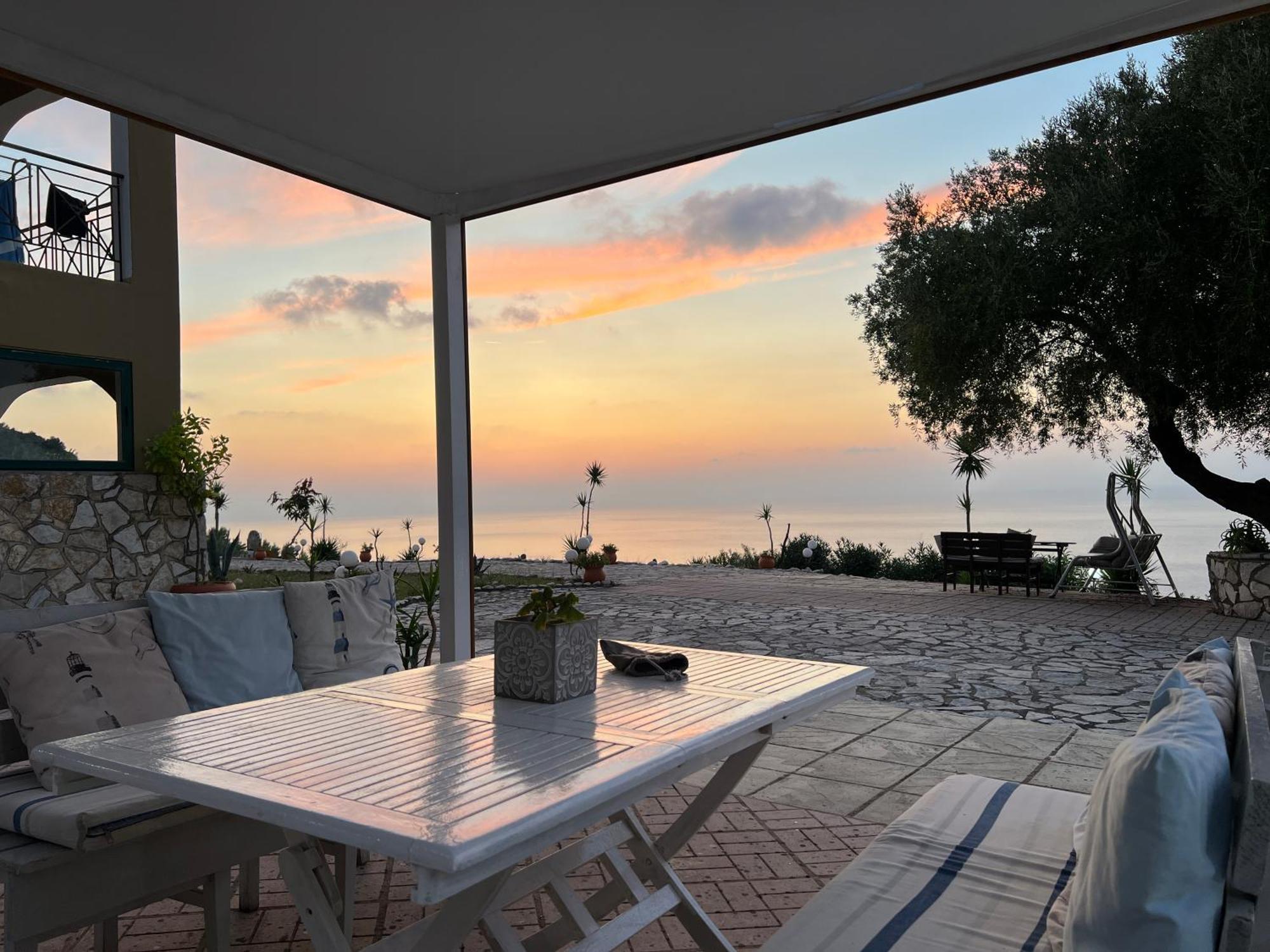 La Casa D' Irene (Adults Only) Hotel Ayios Nikitas Ngoại thất bức ảnh